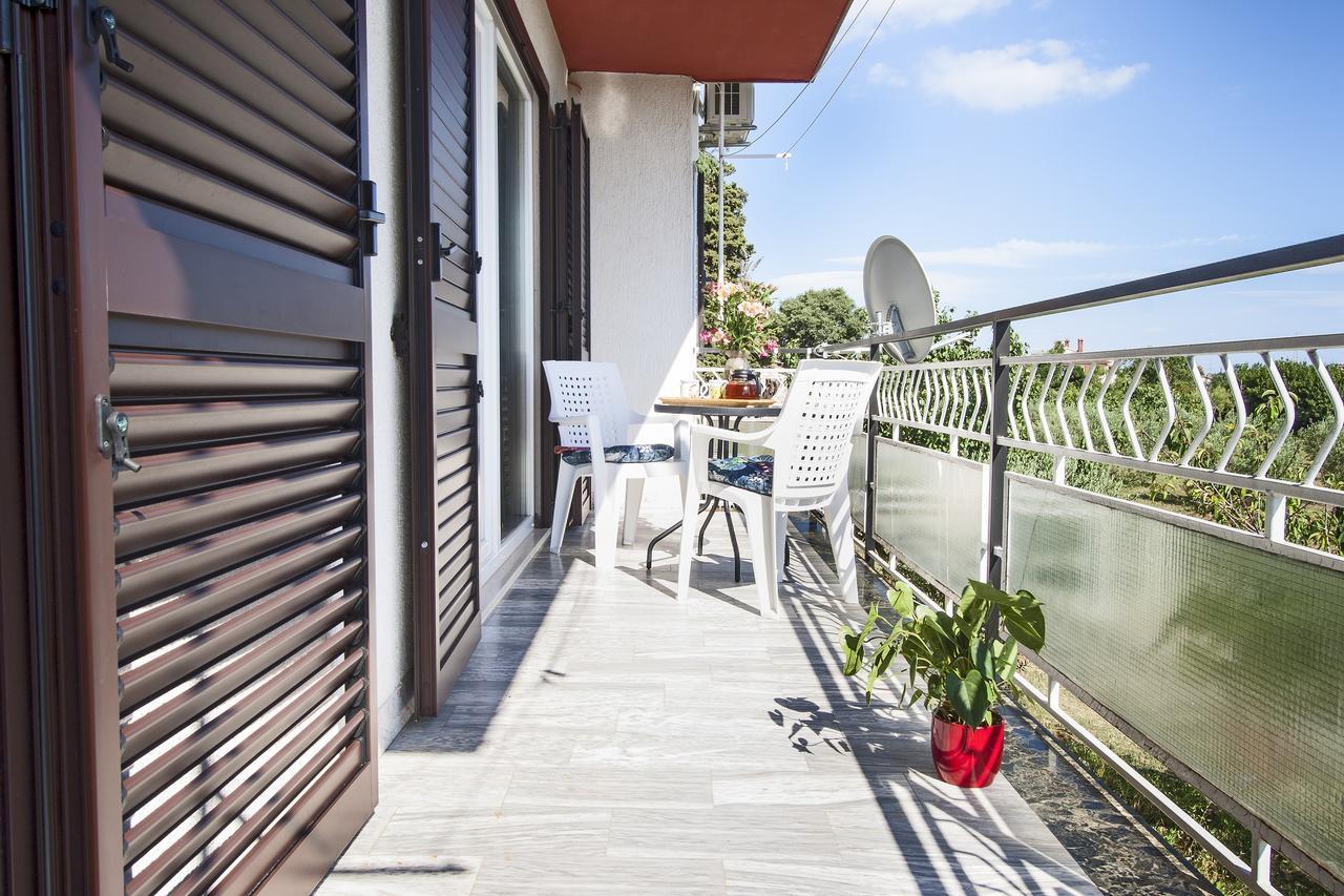 Valeriana Apartment Pula Luaran gambar